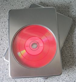 DVD mit CD Fenster übereinander_250